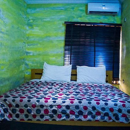 Glasshouse Suites Annex Lagos Bagian luar foto