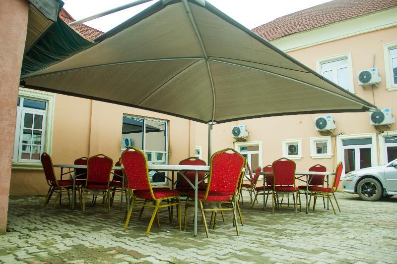 Glasshouse Suites Annex Lagos Bagian luar foto