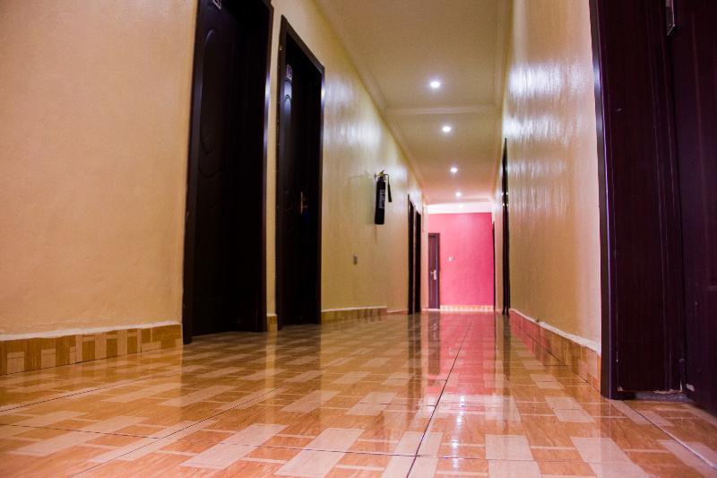 Glasshouse Suites Annex Lagos Bagian luar foto