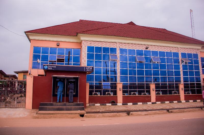 Glasshouse Suites Annex Lagos Bagian luar foto