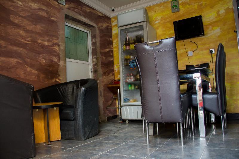 Glasshouse Suites Annex Lagos Bagian luar foto