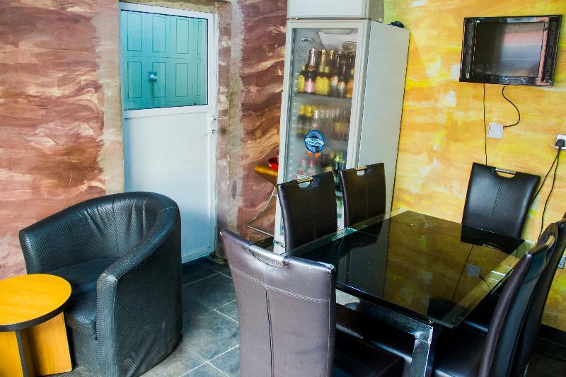 Glasshouse Suites Annex Lagos Bagian luar foto